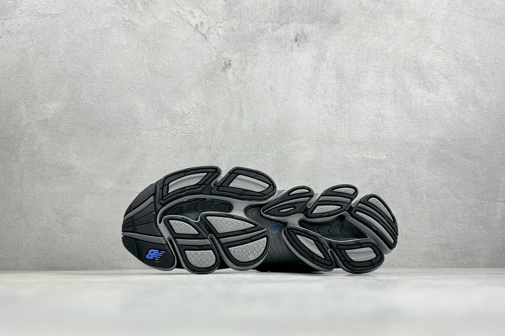 New Balance 2000系列复古老爹风休闲运动慢跑鞋 U20008AT