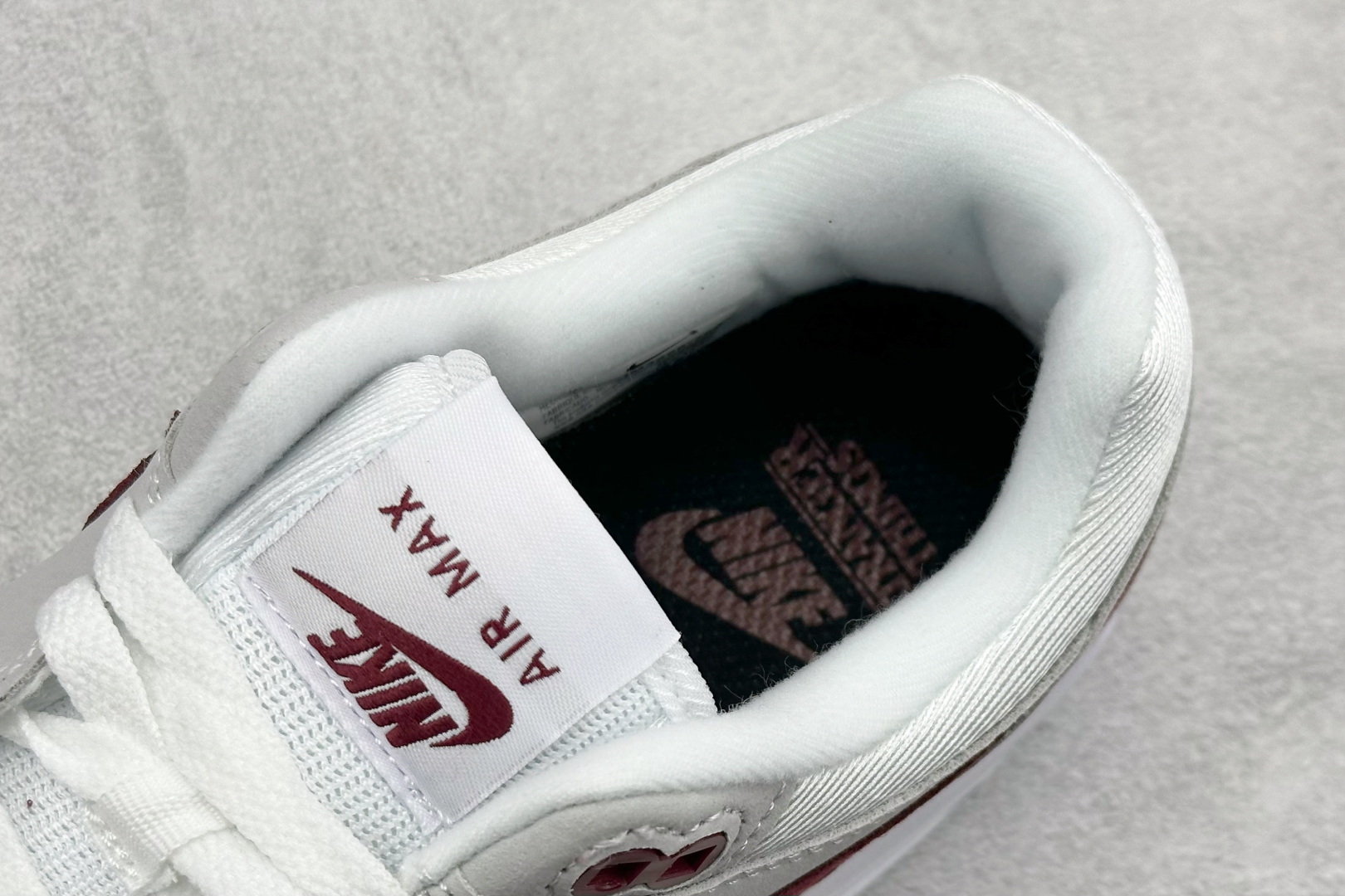 Nike Air Max 1 耐克半掌气垫复古跑步鞋 IM3906-100