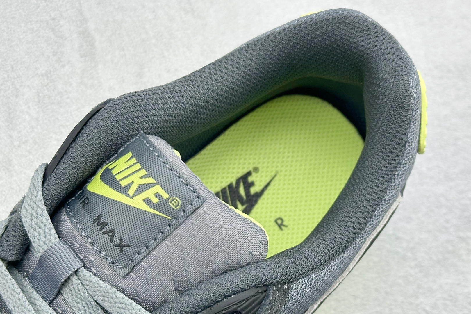 Nike Air Max 90 耐克复古气垫跑鞋 DM0029-012