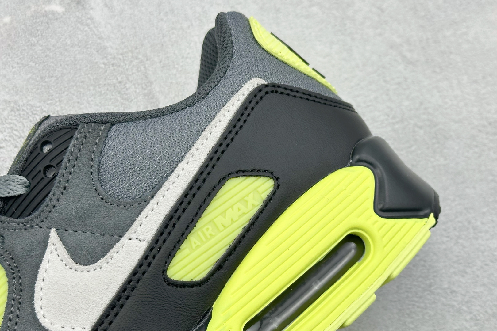 Nike Air Max 90 耐克复古气垫跑鞋 DM0029-012