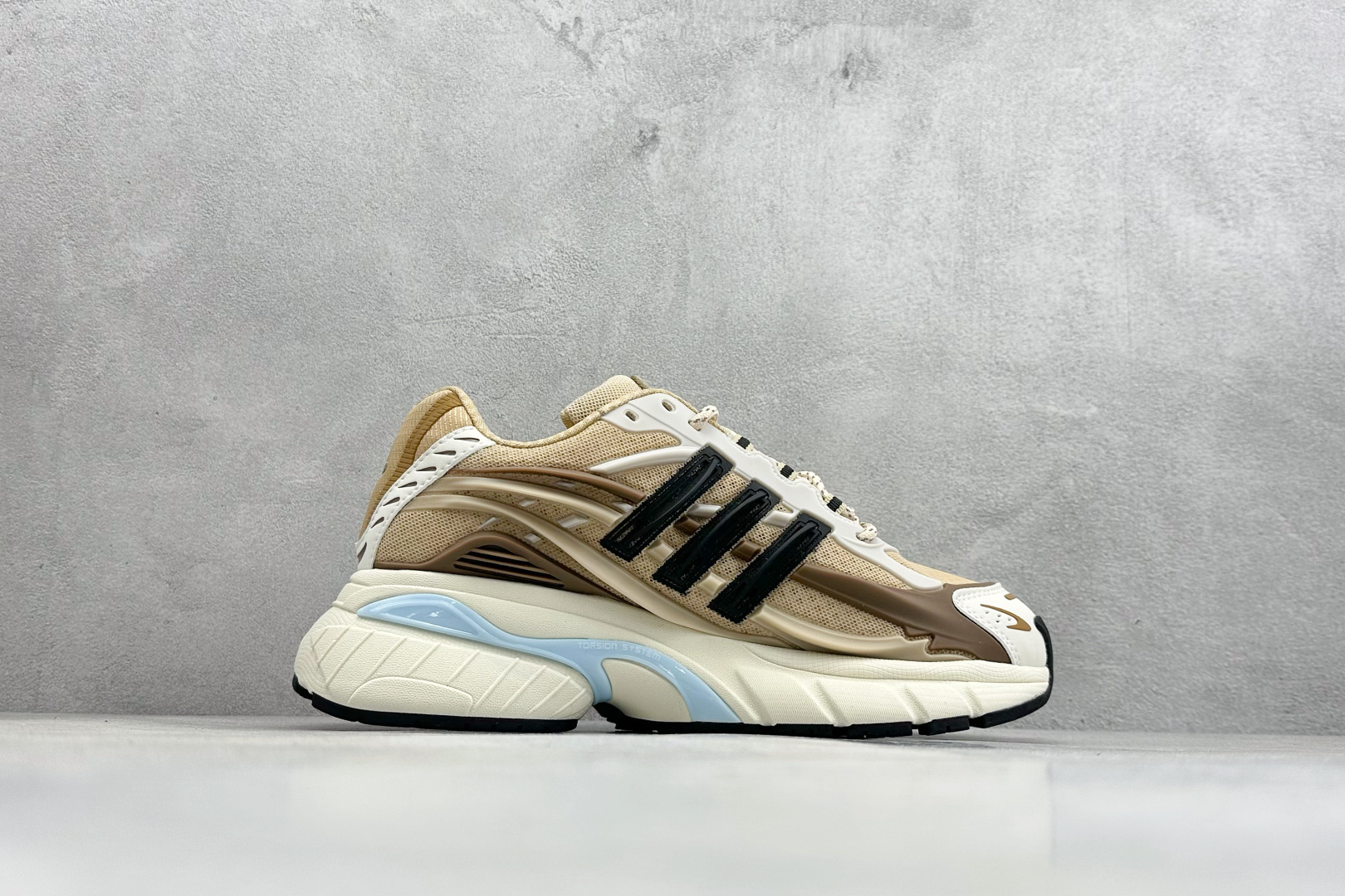 Adidas Originals Adistar Jellyfish 阿迪复古舒适防滑减震运动鞋 JP9277 Adidas Originals Adistar Jellyfish 阿迪复古舒适防滑减震运动鞋 JP9277