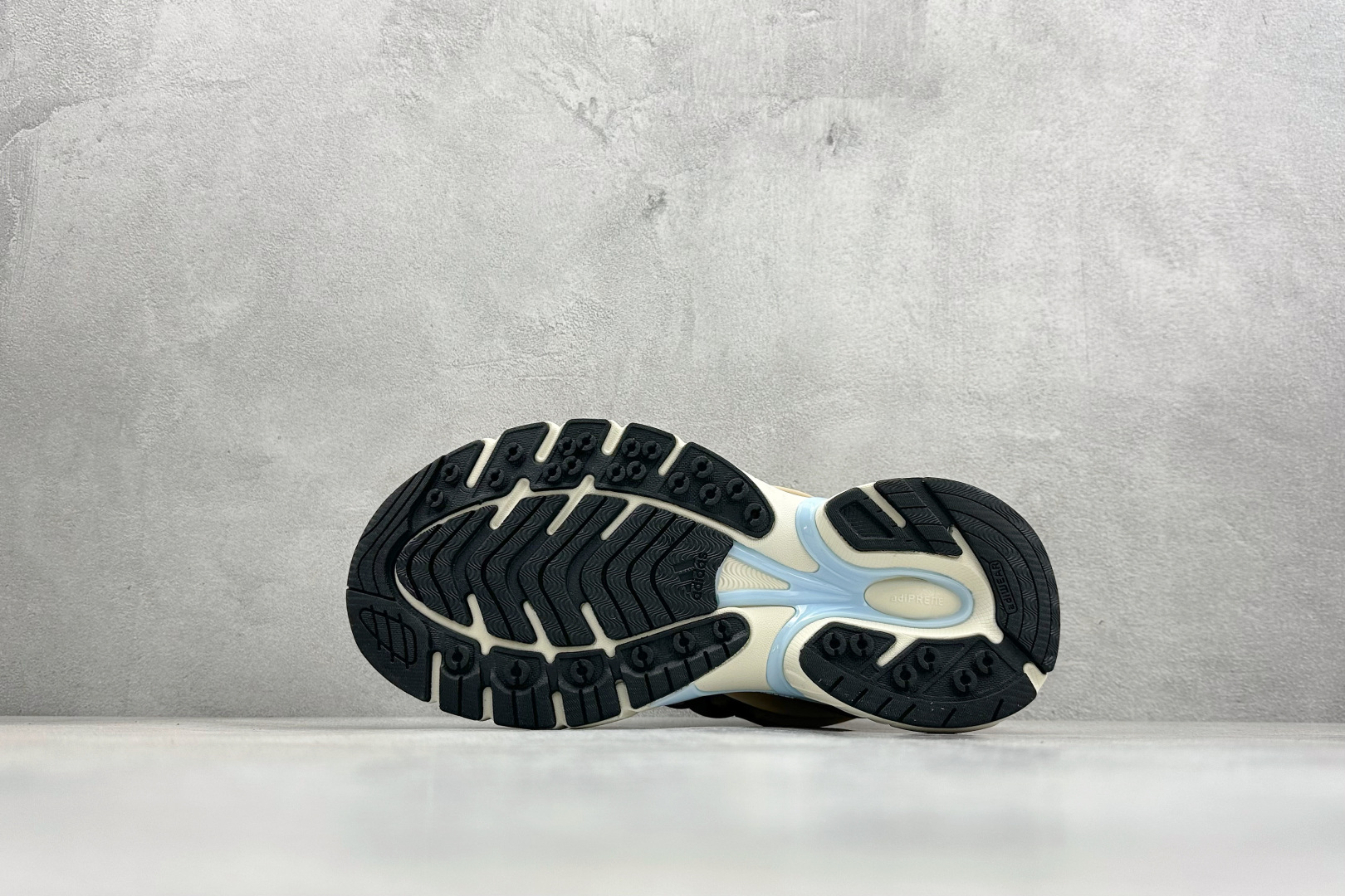 Adidas Originals Adistar Jellyfish 阿迪复古舒适防滑减震运动鞋 JP9277 Adidas Originals Adistar Jellyfish 阿迪复古舒适防滑减震运动鞋 JP9277