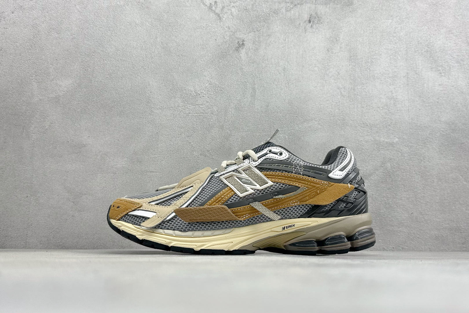 GS版New Balance M1906系列复古单品宝藏老爹鞋 U1906AA