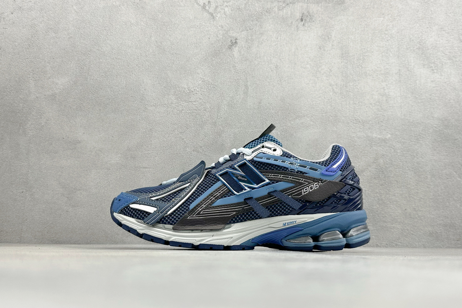 GS版New Balance M1906系列复古单品宝藏老爹鞋 U1906AB GS版New Balance M1906系列复古单品宝藏老爹鞋 U1906AB