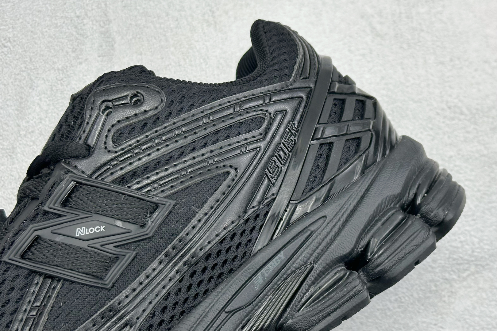 GS版New Balance M1906系列复古单品宝藏老爹鞋 复古元素叠加 M1906RBB