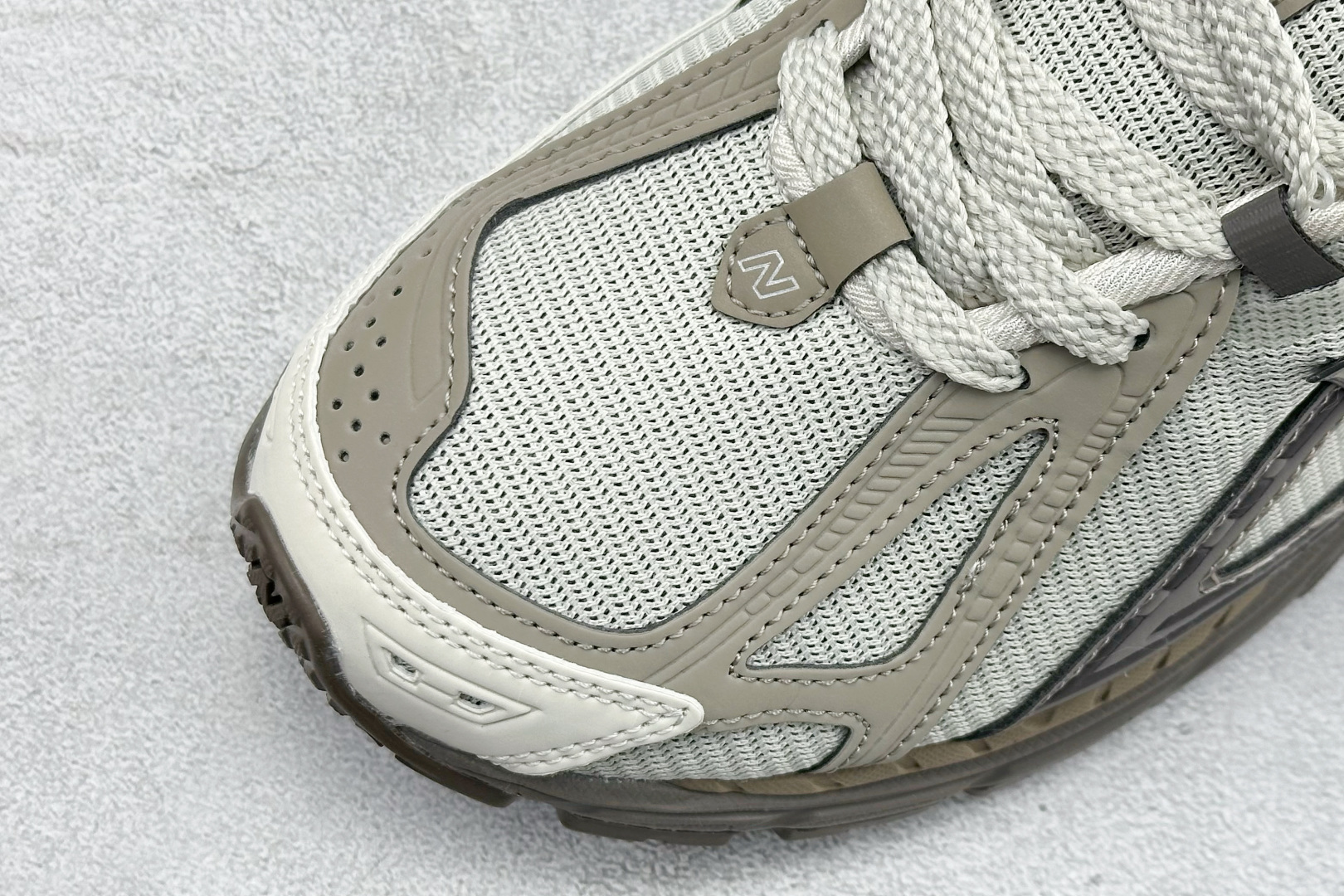 GS版New Balance M1906系列复古单品宝藏老爹鞋 复古元素叠加 M1906R