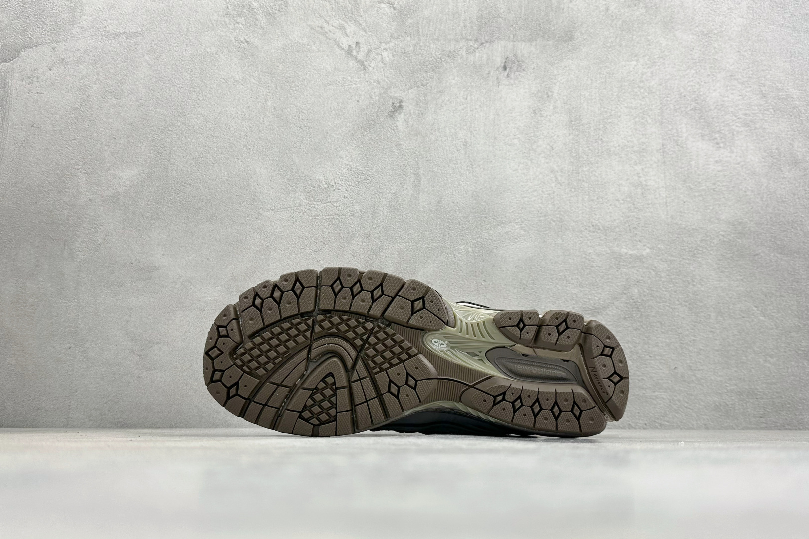GS版New Balance M1906系列复古单品宝藏老爹鞋 复古元素叠加 M1906R