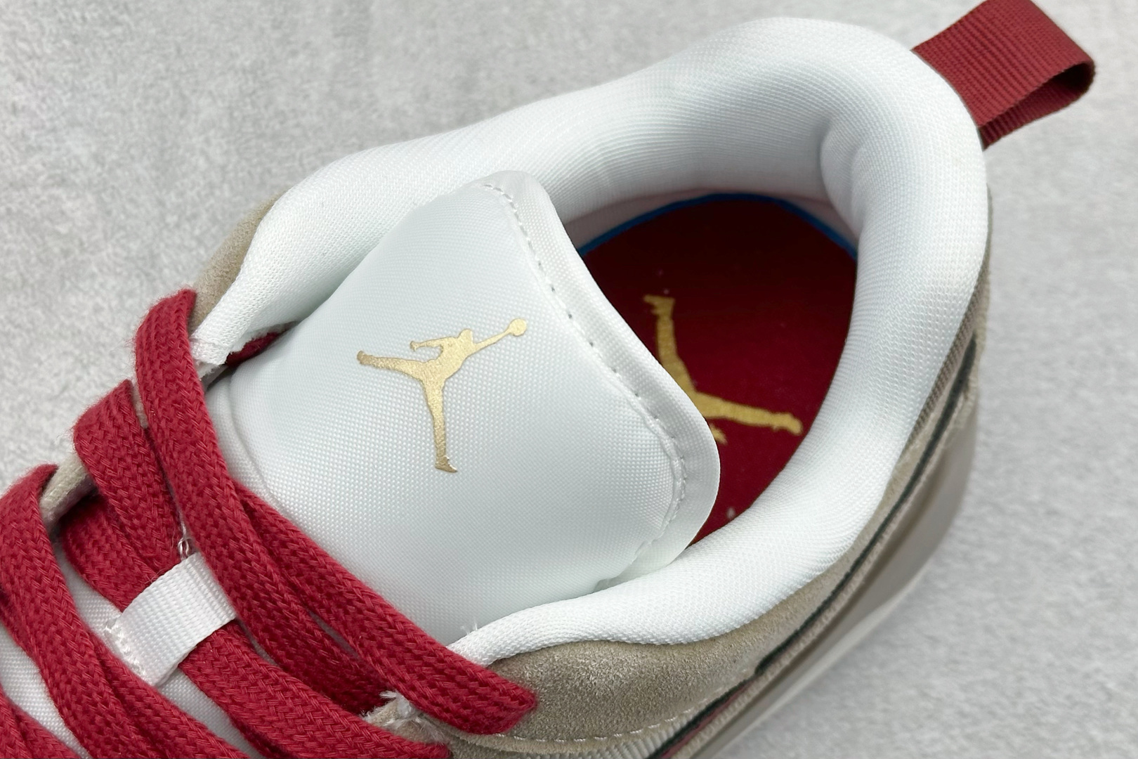 双层礼盒Nike Air Jordan CMFT Era 马年限定 舒适简约低帮运动鞋 IQ9781-261