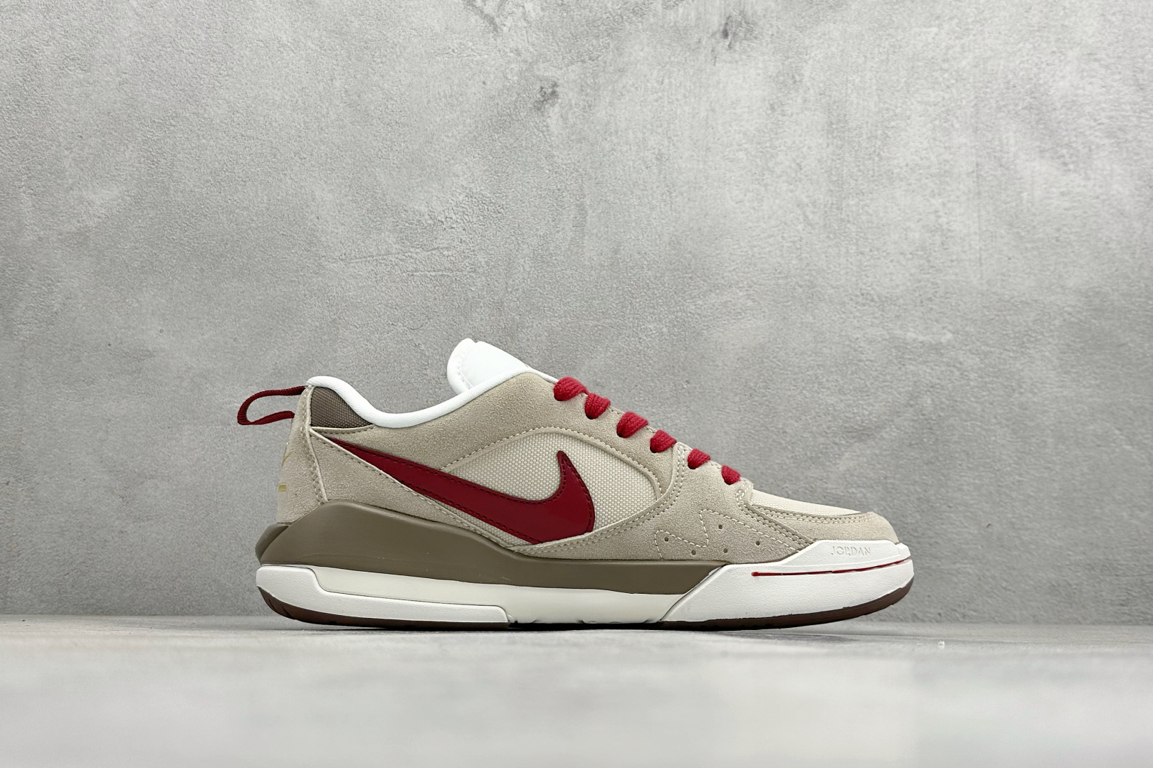 双层礼盒Nike Air Jordan CMFT Era 马年限定 舒适简约低帮运动鞋 IQ9781-261