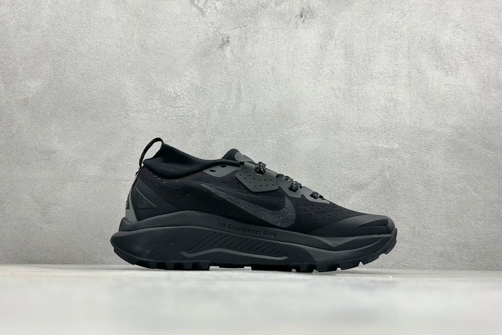 NIKE ACG ZEGAMA TRAIL 越野登山跑步鞋 HV8113-002 NIKE ACG ZEGAMA TRAIL 越野登山跑步鞋 HV8113-002