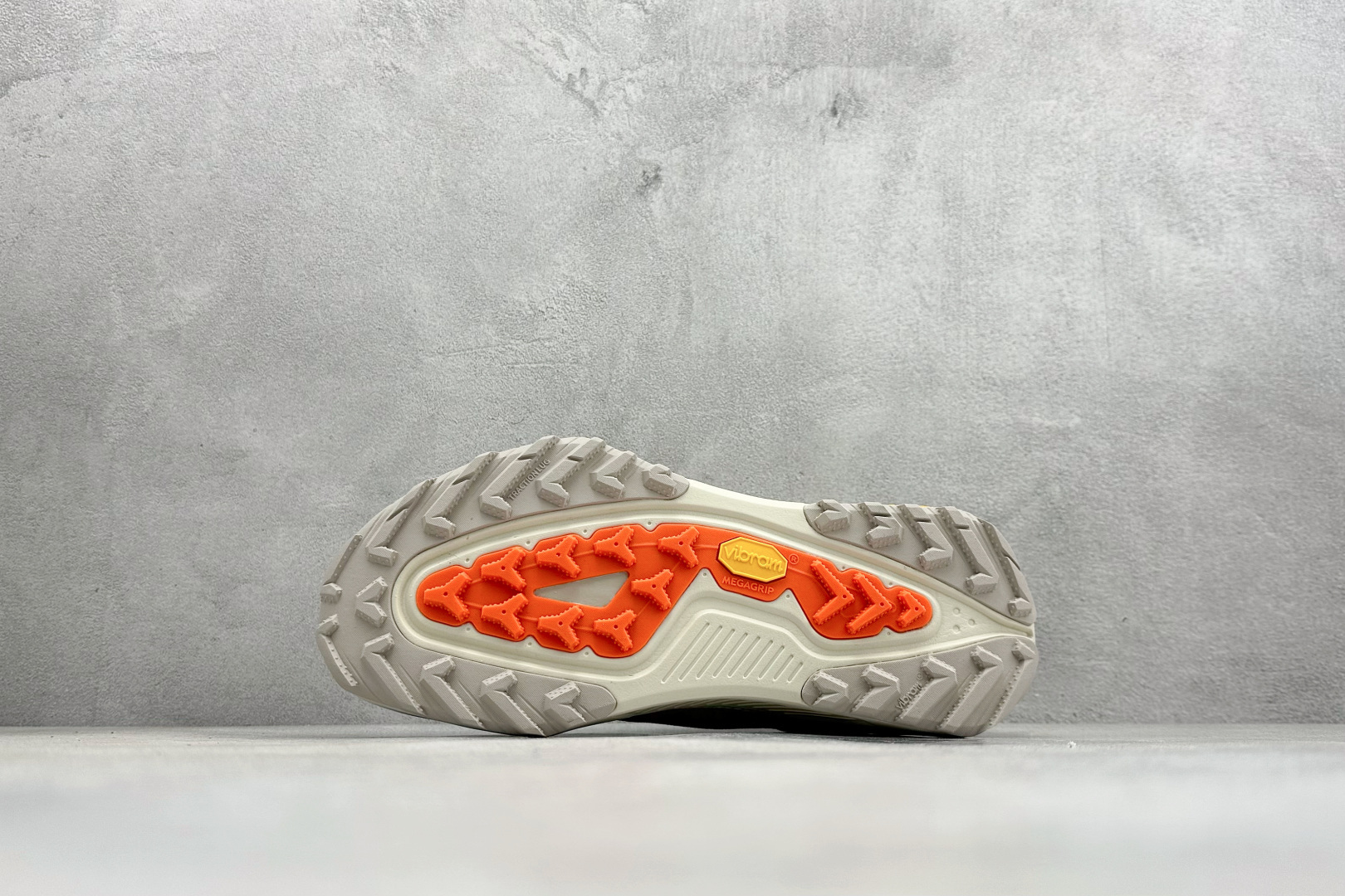 NIKE ACG ZEGAMA TRAIL 越野登山跑步鞋 HV8113-200 NIKE ACG ZEGAMA TRAIL 越野登山跑步鞋 HV8113-200