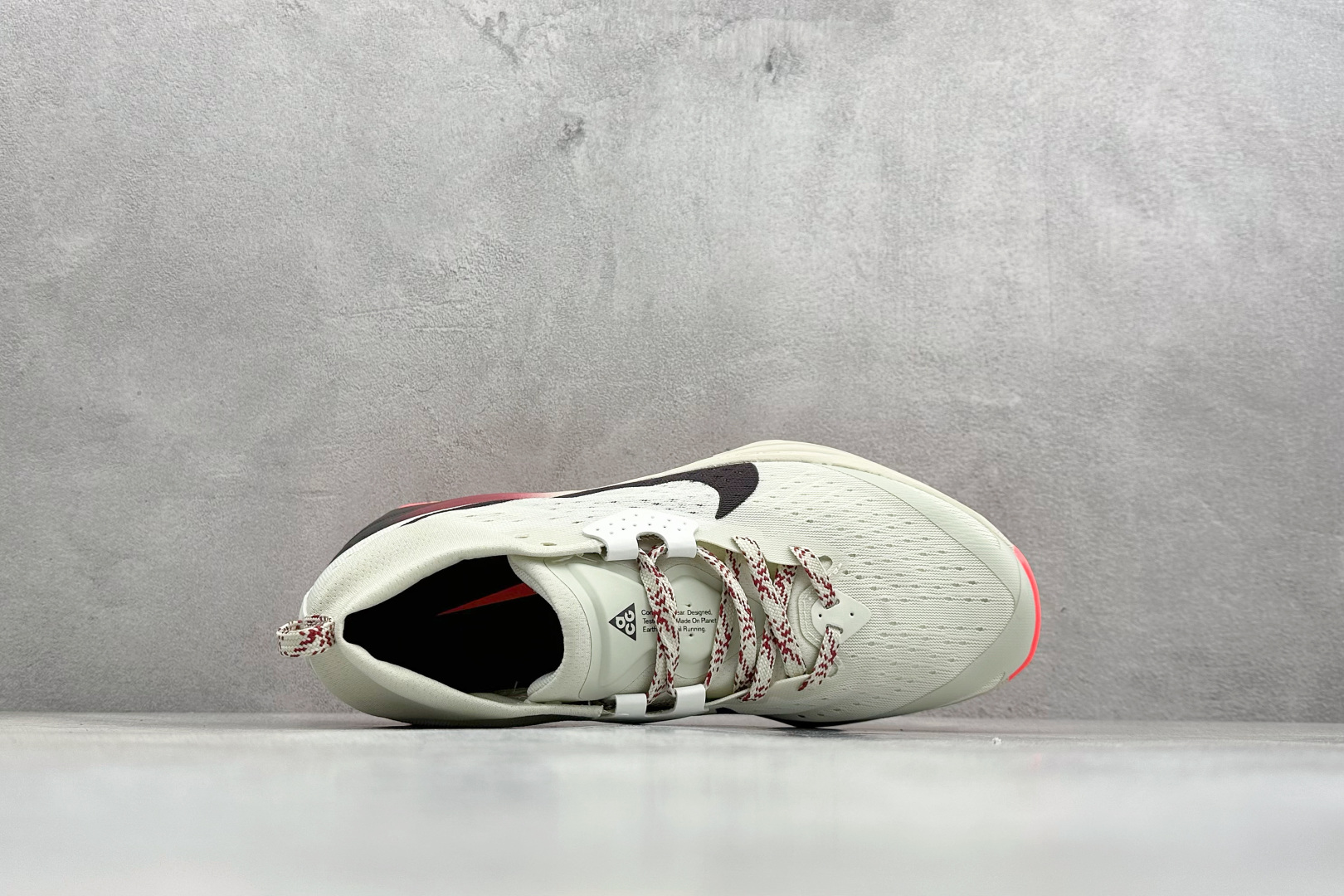 NIKE ACG ZEGAMA TRAIL 越野登山跑步鞋 外观稳固脚感后跟覆面和中足动态支撑巧妙融合 HV8113-103