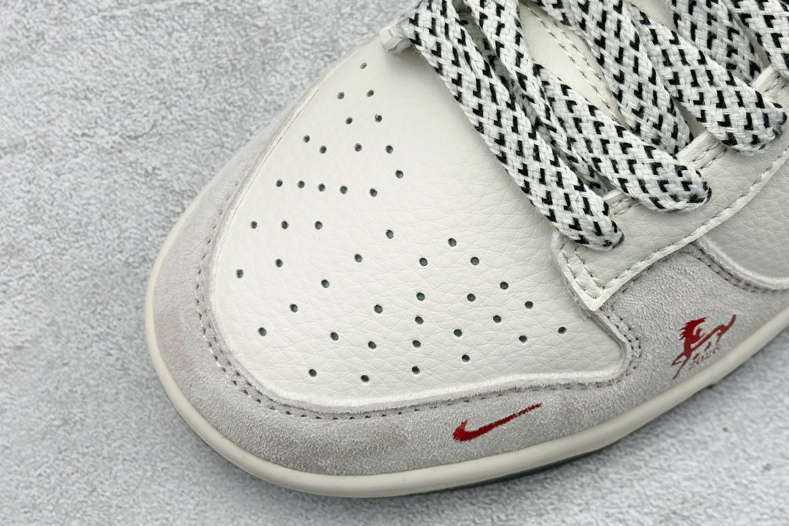 Nike SB Dunk Low“ 马年限定—龙马精神” 周年高端定制 低帮休闲板鞋 XX8930-030