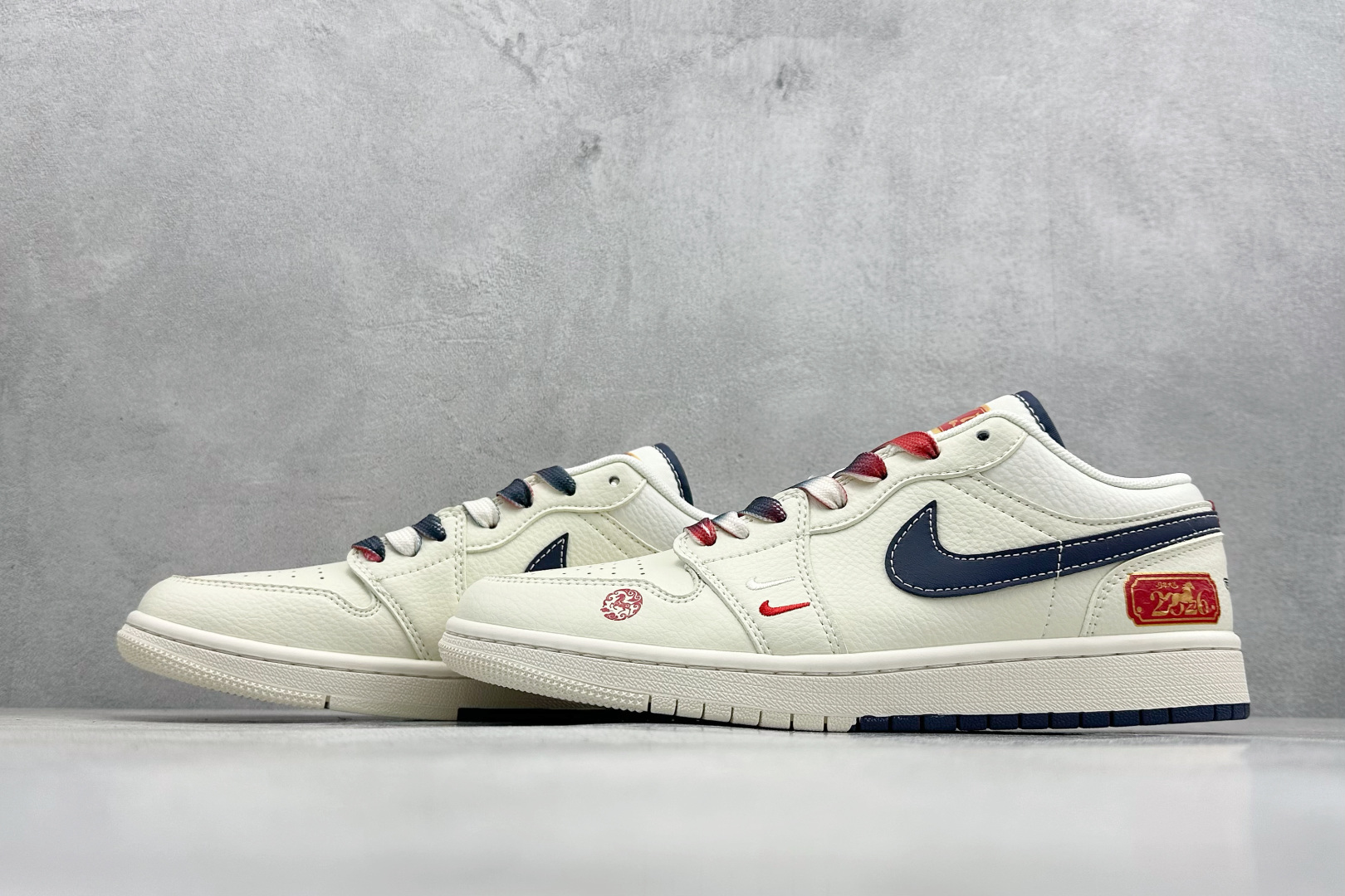 Air Jordan 1 Low AJ1 乔1 马年限定 米黑双拼底 高端定制 低帮复古篮球鞋 FC7688-198 Air Jordan 1 Low AJ1 乔1 马年限定 米黑双拼底 高端定制 低帮复古篮球鞋 FC7688-198