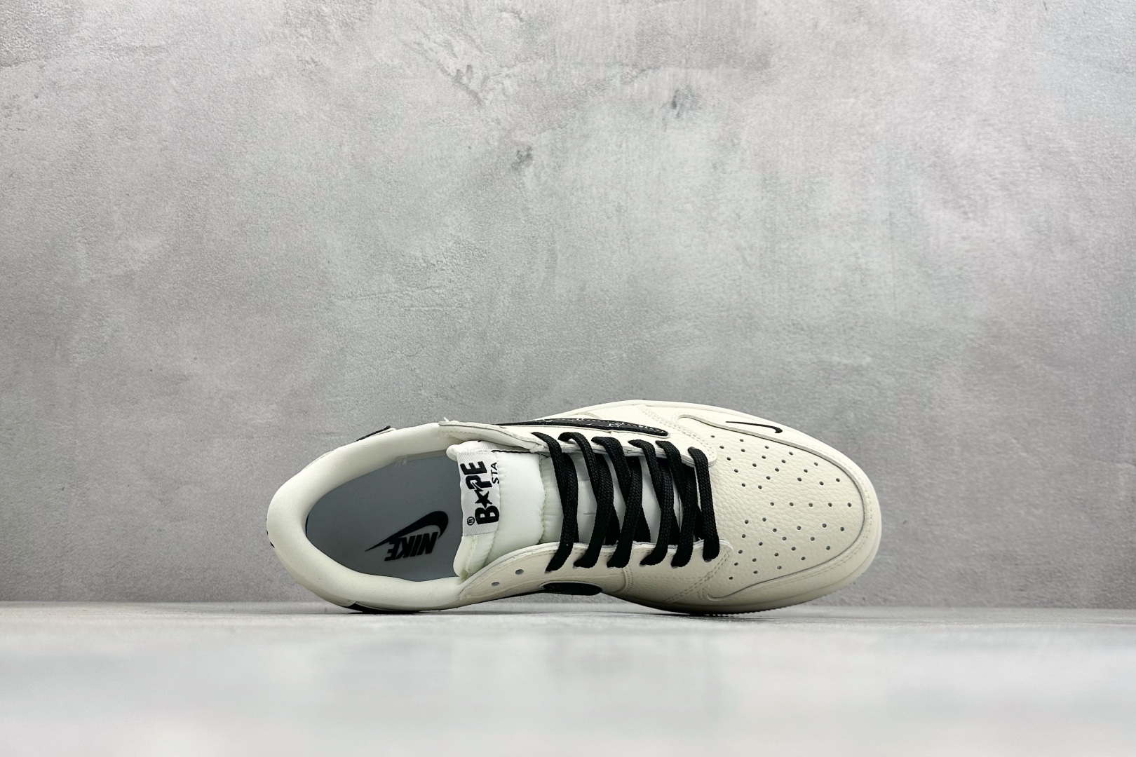 Nike Jordan Air Jordan倒勾 “ 猿人头联名——米黑印花” 高端定制 低帮 复古 减震 防滑 耐磨 篮球鞋 LD2028-074 Nike Jordan Air Jordan倒勾 “ 猿人头联名——米黑印花” 高端定制 低帮 复古 减震 防滑 耐磨 篮球鞋 LD2028-074