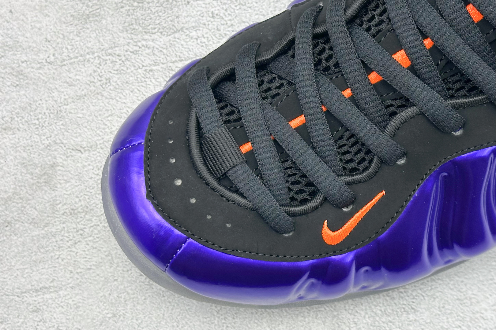 Nike Air Foamposite ONE 喷泡中帮复古篮球鞋 纯胶透明橡胶大底超强止滑 原楦纸板开