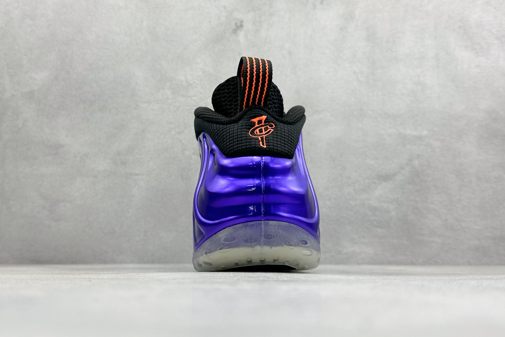 Nike Air Foamposite ONE 喷泡中帮复古篮球鞋 纯胶透明橡胶大底超强止滑 原楦纸板开