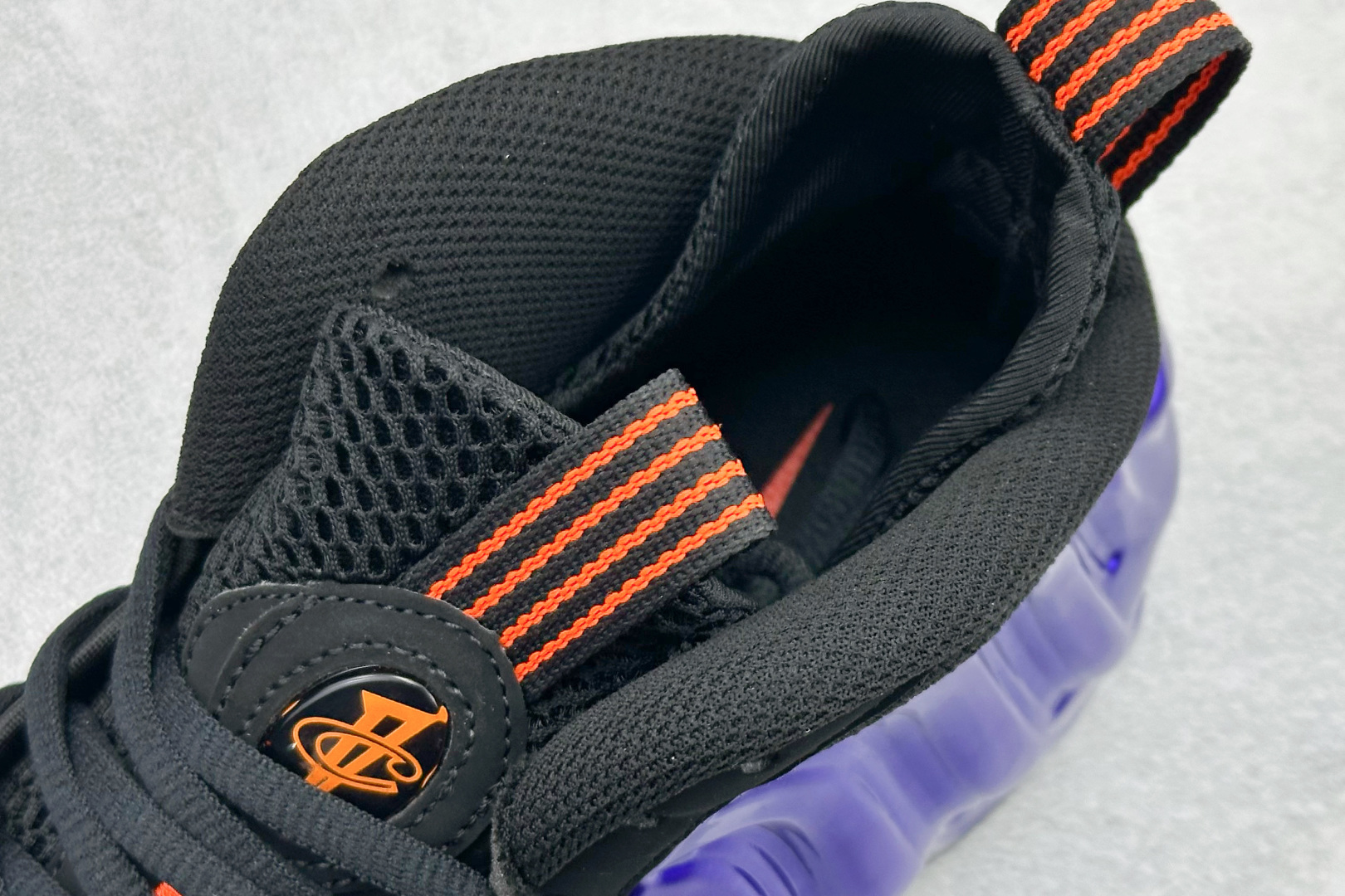 Nike Air Foamposite ONE 喷泡中帮复古篮球鞋 纯胶透明橡胶大底超强止滑 原楦纸板开