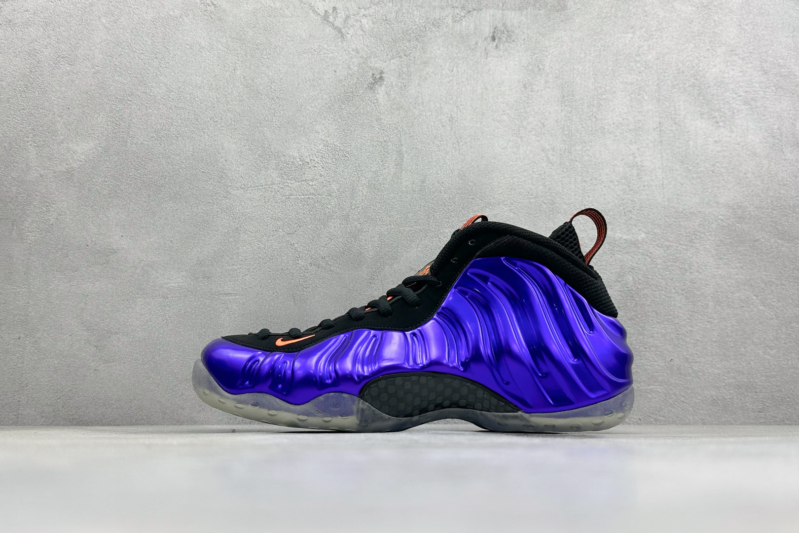Nike Air Foamposite ONE 喷泡中帮复古篮球鞋 纯胶透明橡胶大底超强止滑 原楦纸板开