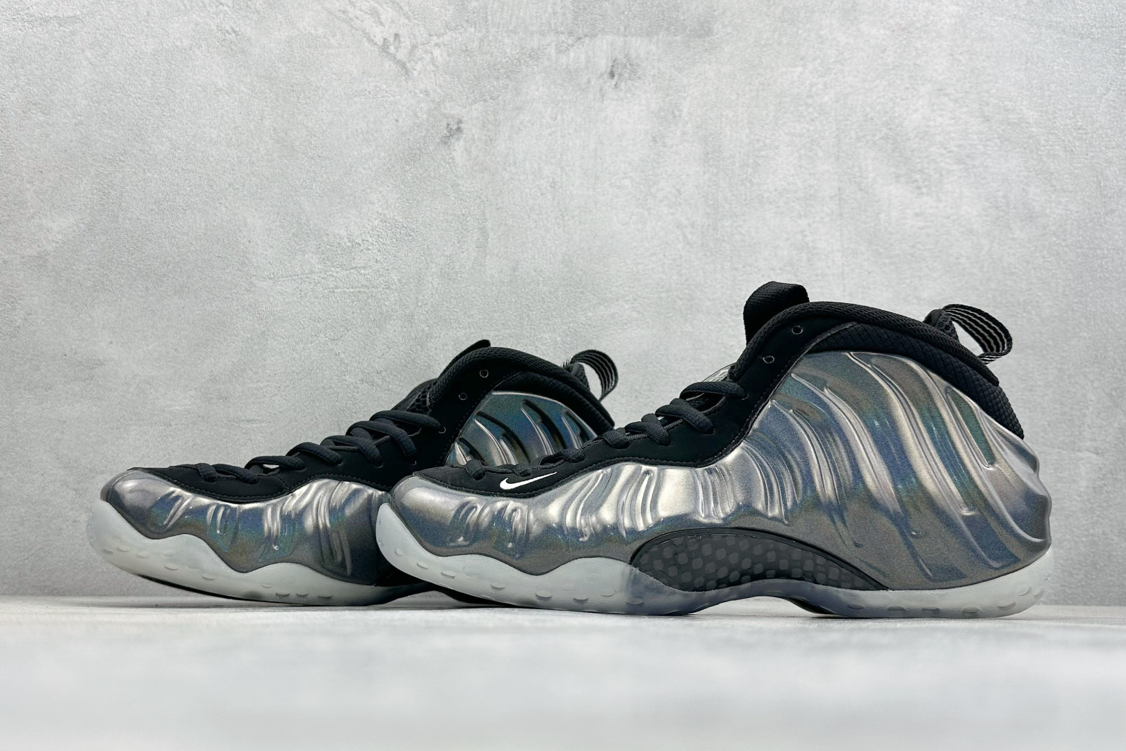 Nike Air Foamposite ONE 喷泡中帮复古篮球鞋 纯胶透明橡胶大底超强止滑 原楦纸板开