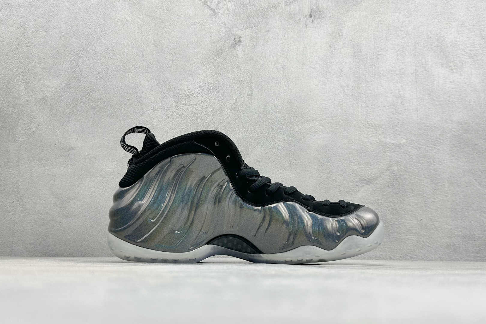 Nike Air Foamposite ONE 喷泡中帮复古篮球鞋 纯胶透明橡胶大底超强止滑 原楦纸板开