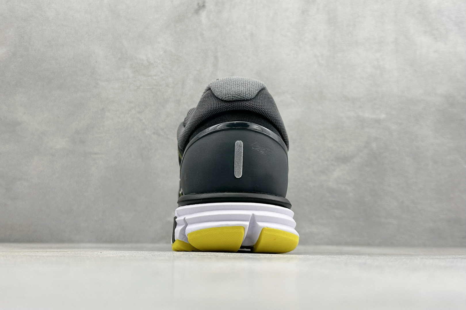 NIKE LUNARGLIDE+2 耐克简约舒适防滑耐磨经典低帮跑鞋 407648-031