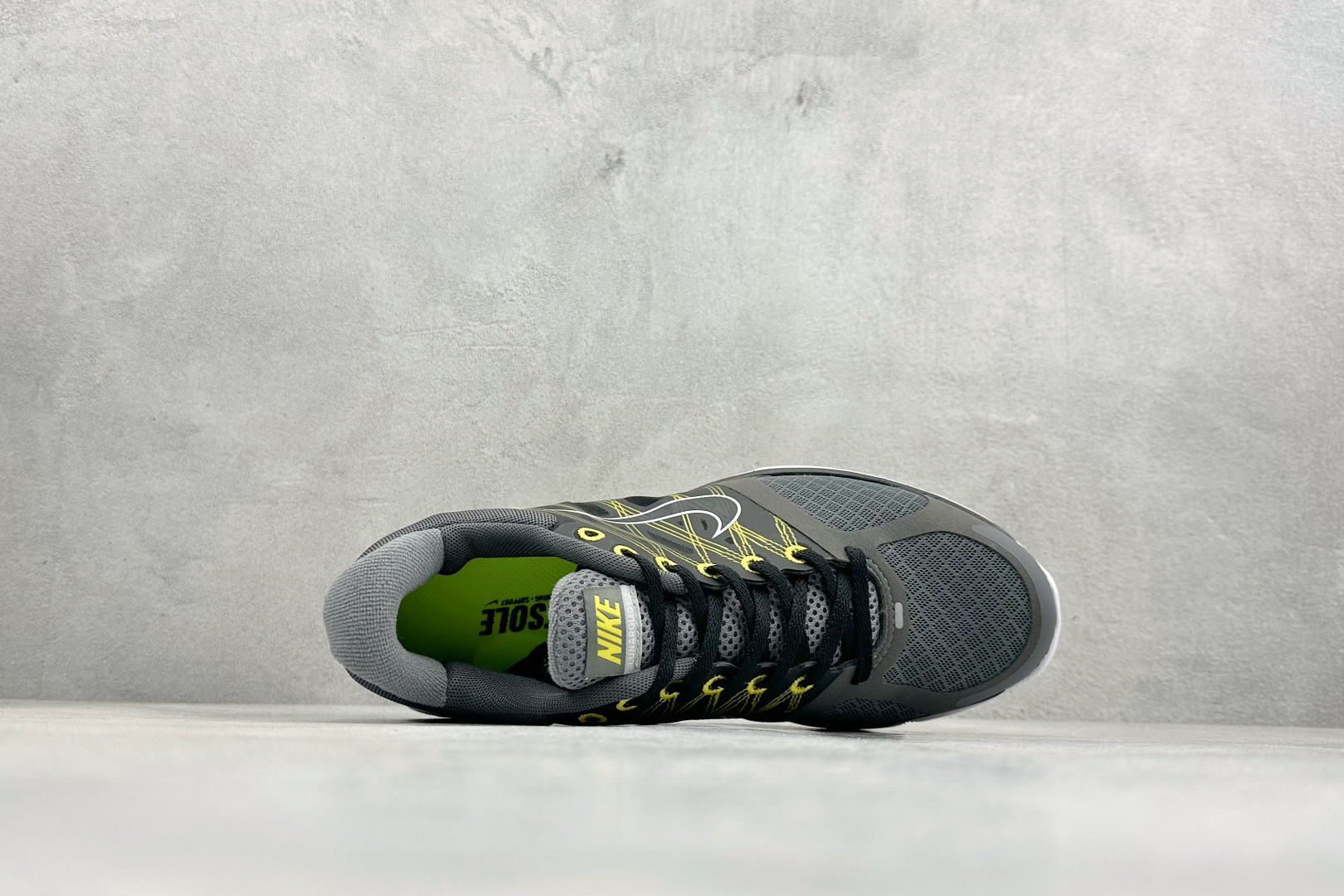 NIKE LUNARGLIDE+2 耐克简约舒适防滑耐磨经典低帮跑鞋 407648-031