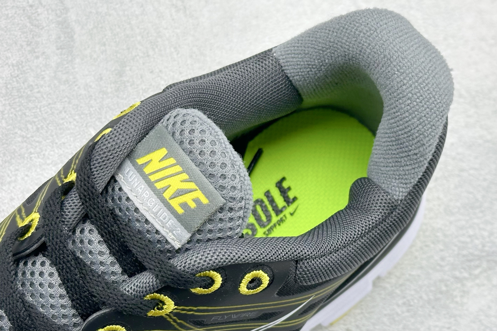 NIKE LUNARGLIDE+2 耐克简约舒适防滑耐磨经典低帮跑鞋 407648-031