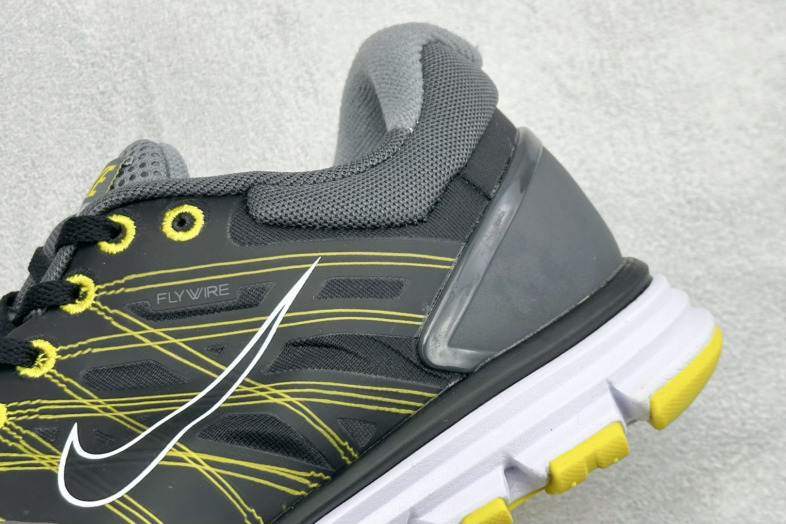 NIKE LUNARGLIDE+2 耐克简约舒适防滑耐磨经典低帮跑鞋 407648-031