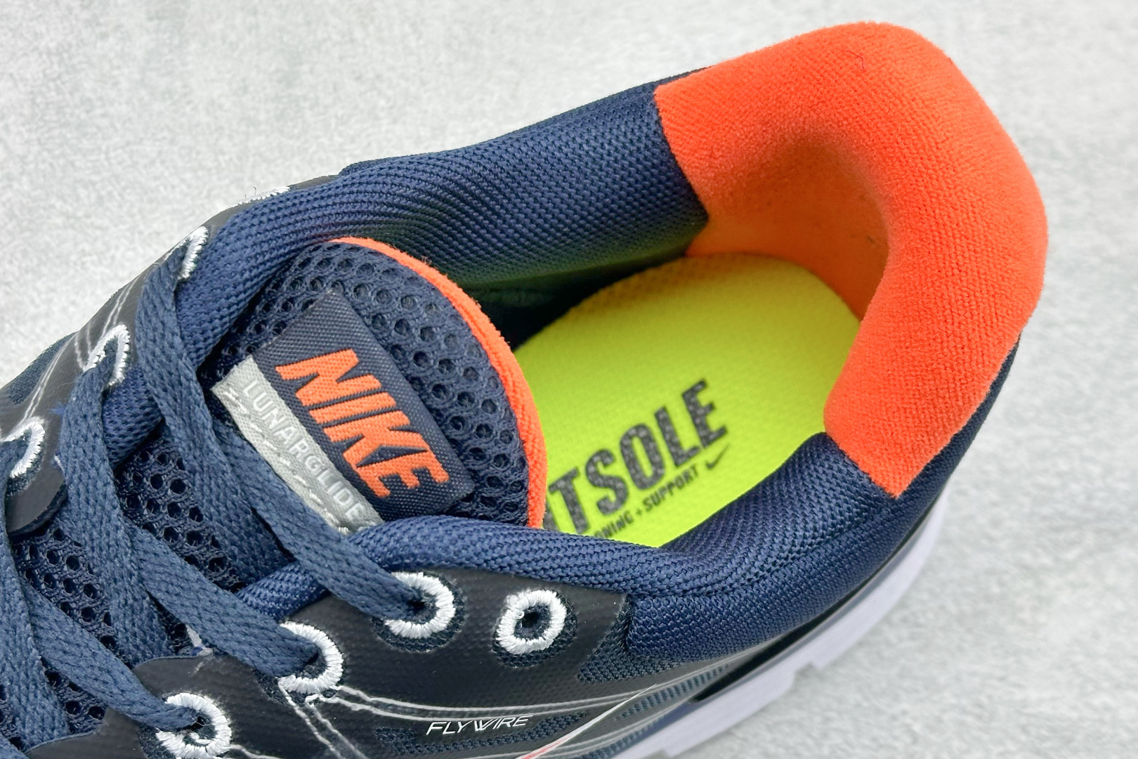 NIKE LUNARGLIDE+2 耐克简约舒适防滑耐磨经典低帮跑鞋 407648-033