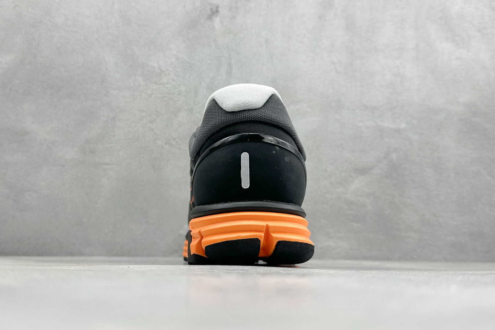 NIKE LUNARGLIDE+2 耐克简约舒适防滑耐磨经典低帮跑鞋 407648-032