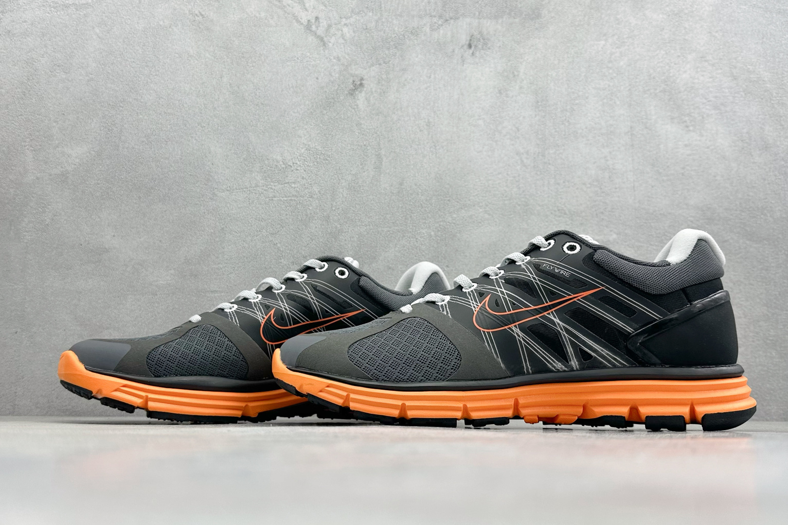 NIKE LUNARGLIDE+2 耐克简约舒适防滑耐磨经典低帮跑鞋 407648-032