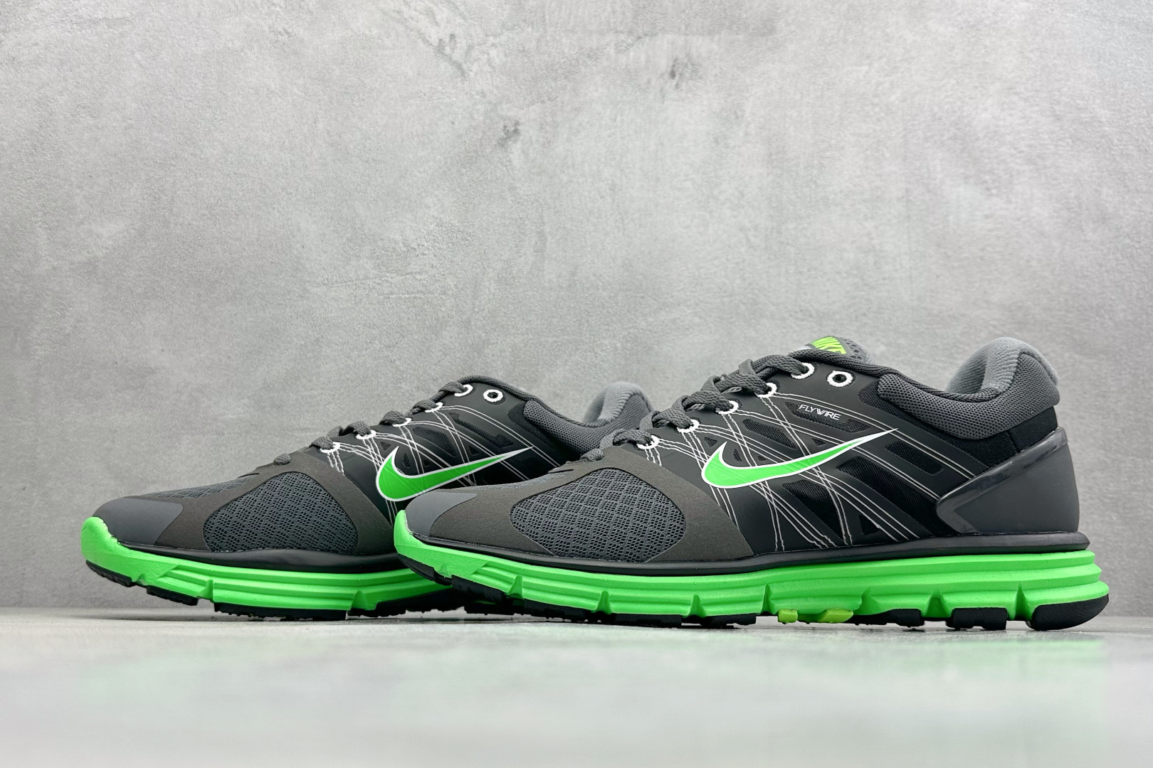 NIKE LUNARGLIDE+2 耐克简约舒适防滑耐磨经典低帮跑鞋 407648-030