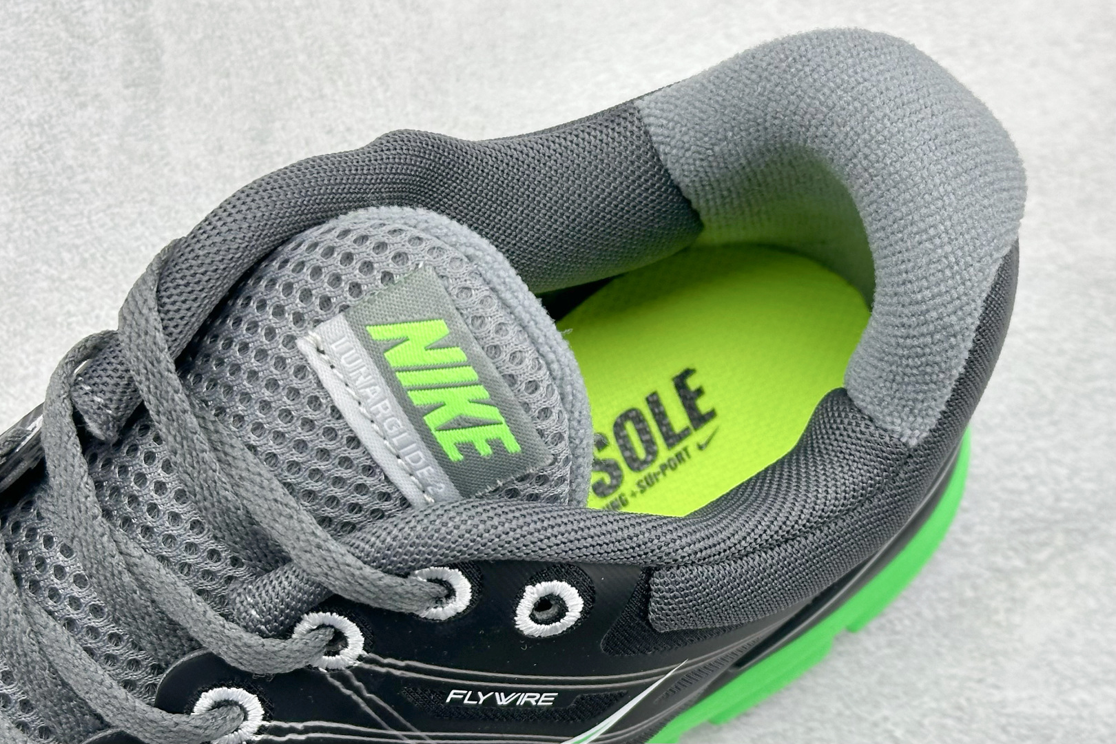 NIKE LUNARGLIDE+2 耐克简约舒适防滑耐磨经典低帮跑鞋 407648-030