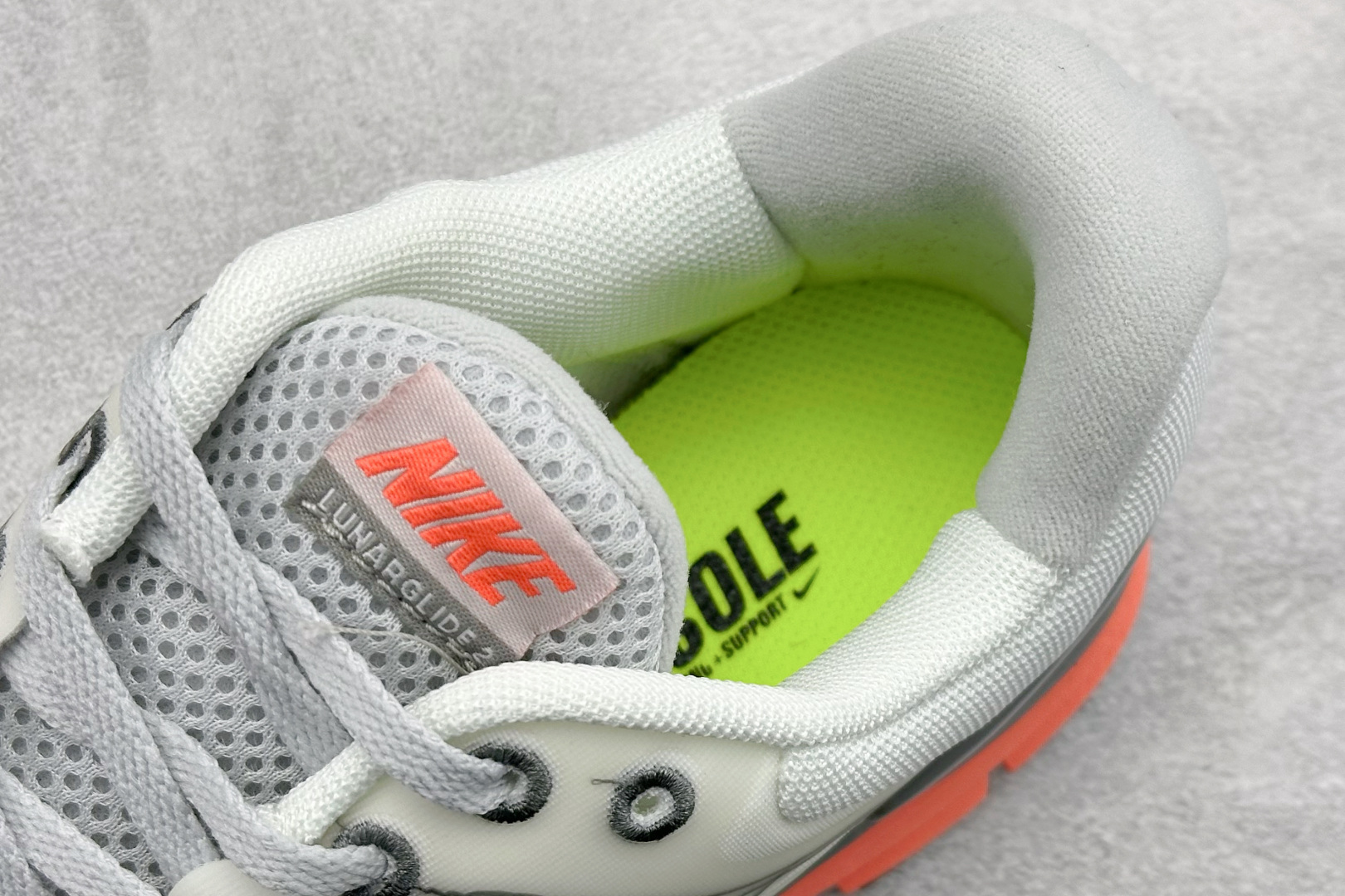 NIKE LUNARGLIDE+2 耐克简约舒适防滑耐磨经典低帮跑鞋 407647-108