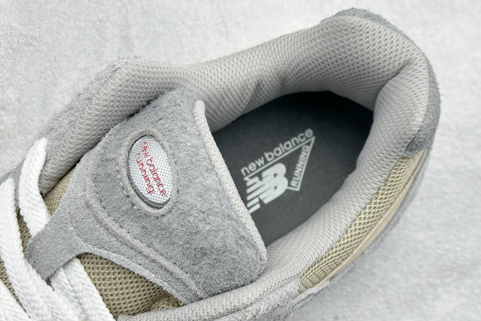 200 GS版New Balance ML2002系列 复古老爹风休闲运动慢跑鞋 M2002RCS-Chinese UA Cheap High Quatity Brand Clothes Bags handbags Sneakers wholesale wholesaler seller from China Factory suppliers Fashion Clothing Shoes best Quality Beautiful Price 200 GS版New Balance ML2002系列 复古老爹风休闲运动慢跑鞋 M2002RCS