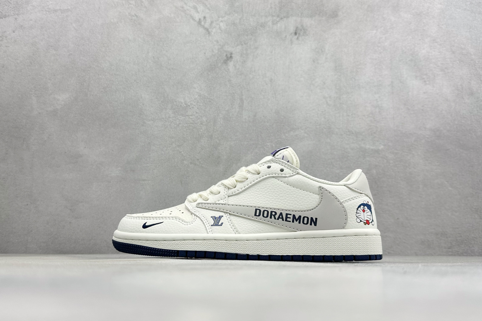 SC版Travis Scott x Fragment Design x Air Jordan 1 Low SP AJ1 乔1联名 哆啦A梦 低帮文化休闲板鞋 DZ2688-004 SC版Travis Scott x Fragment Design x Air Jordan 1 Low SP AJ1 乔1联名 哆啦A梦 低帮文化休闲板鞋 DZ2688-004