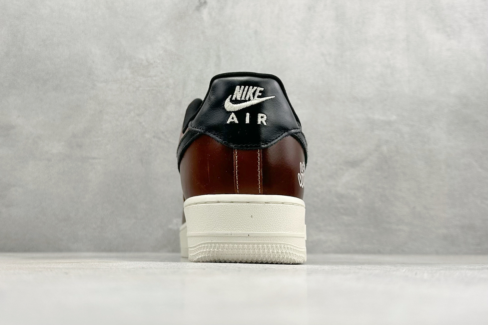 SC版NIke Air Force 1 '07 Low “LV联名--棕黑白底” 空军一号低帮 运动鞋 DF0188-120