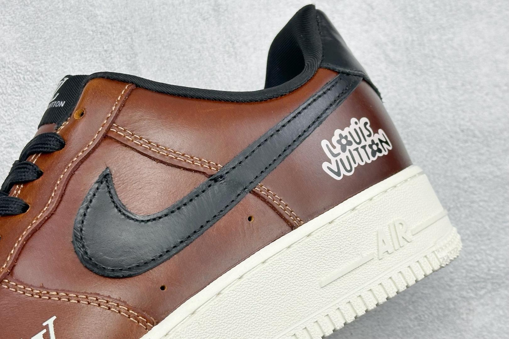 SC版NIke Air Force 1 '07 Low “LV联名--棕黑白底” 空军一号低帮 运动鞋 DF0188-120