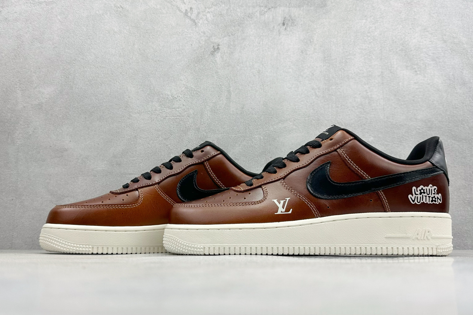 SC版NIke Air Force 1 '07 Low “LV联名--棕黑白底” 空军一号低帮 运动鞋 DF0188-120