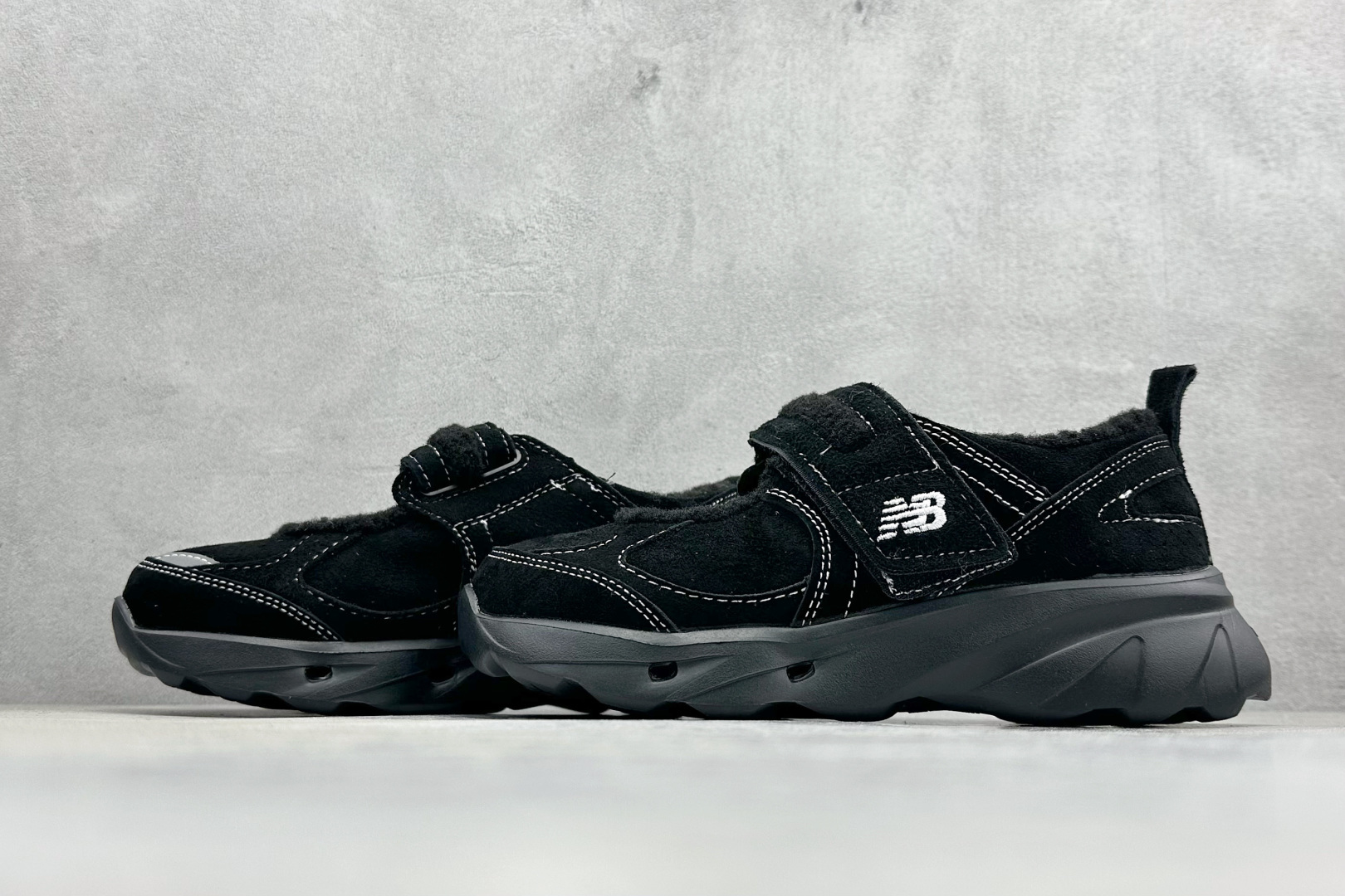 New Balance NB Breeze 舒适百搭 减震耐磨 低帮生活休闲鞋 SD2205BK