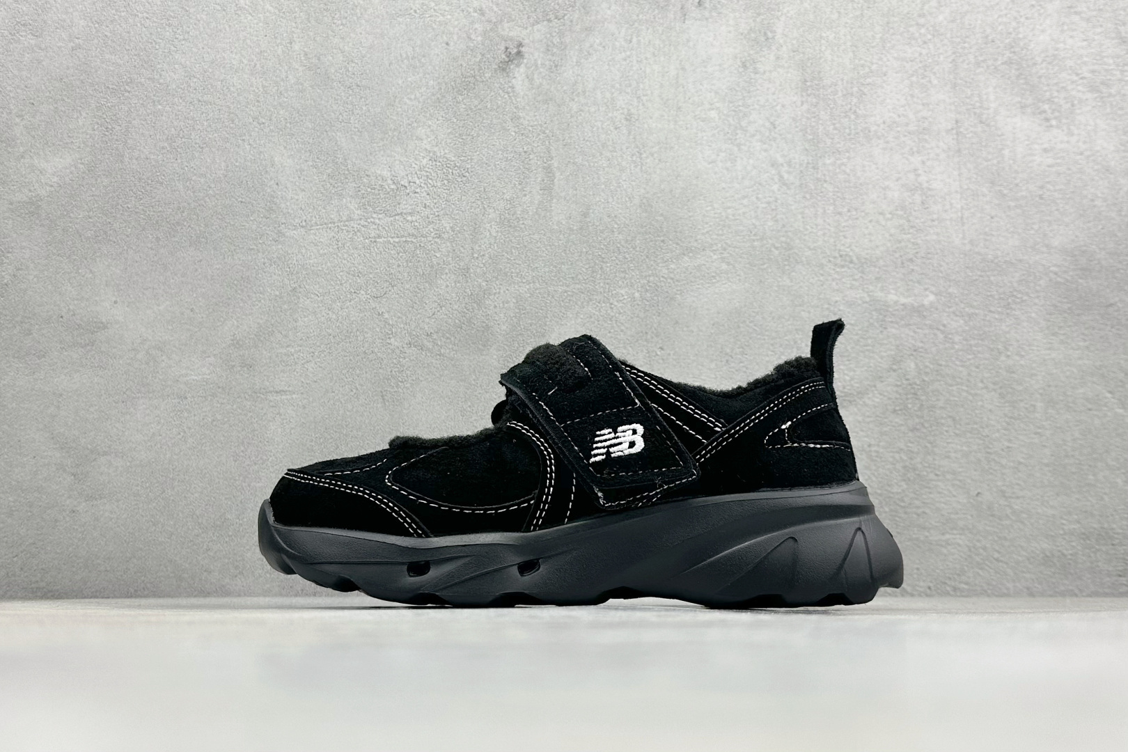 New Balance NB Breeze 舒适百搭 减震耐磨 低帮生活休闲鞋 SD2205BK