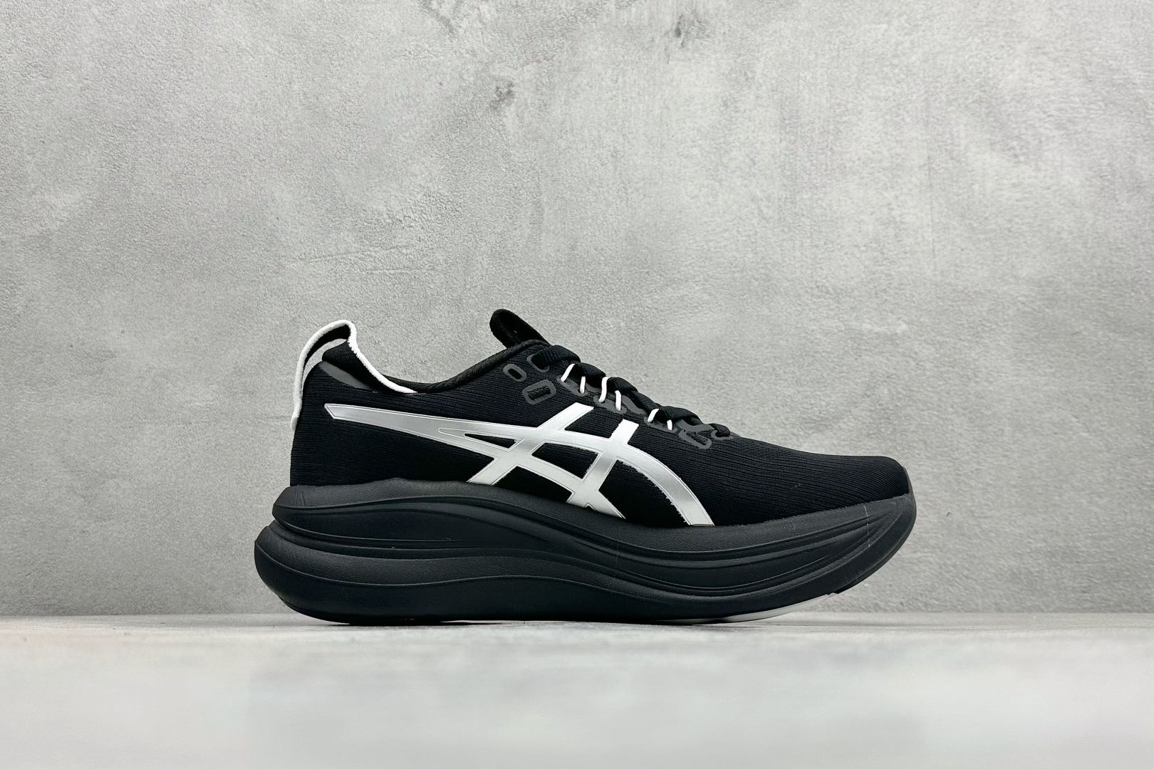 200 Asics Gel-Nimbus 28 亚瑟士复古透气休闲鞋缓震男子耐磨跑步鞋 1011C145-001-Chinese UA Cheap High Quatity Brand Clothes Bags handbags Sneakers wholesale wholesaler seller from China Factory suppliers Fashion Clothing Shoes best Quality Beautiful Price 200 Asics Gel-Nimbus 28 亚瑟士复古透气休闲鞋缓震男子耐磨跑步鞋 1011C145-001