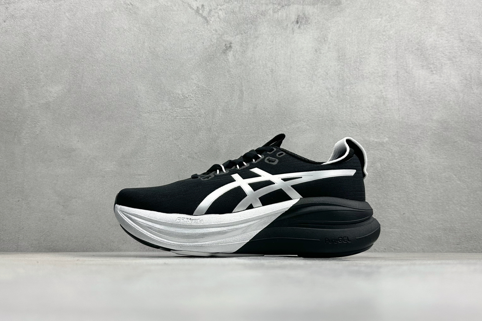 200 Asics Gel-Nimbus 28 亚瑟士复古透气休闲鞋缓震男子耐磨跑步鞋 1011C145-001-Chinese UA Cheap High Quatity Brand Clothes Bags handbags Sneakers wholesale wholesaler seller from China Factory suppliers Fashion Clothing Shoes best Quality Beautiful Price 200 Asics Gel-Nimbus 28 亚瑟士复古透气休闲鞋缓震男子耐磨跑步鞋 1011C145-001