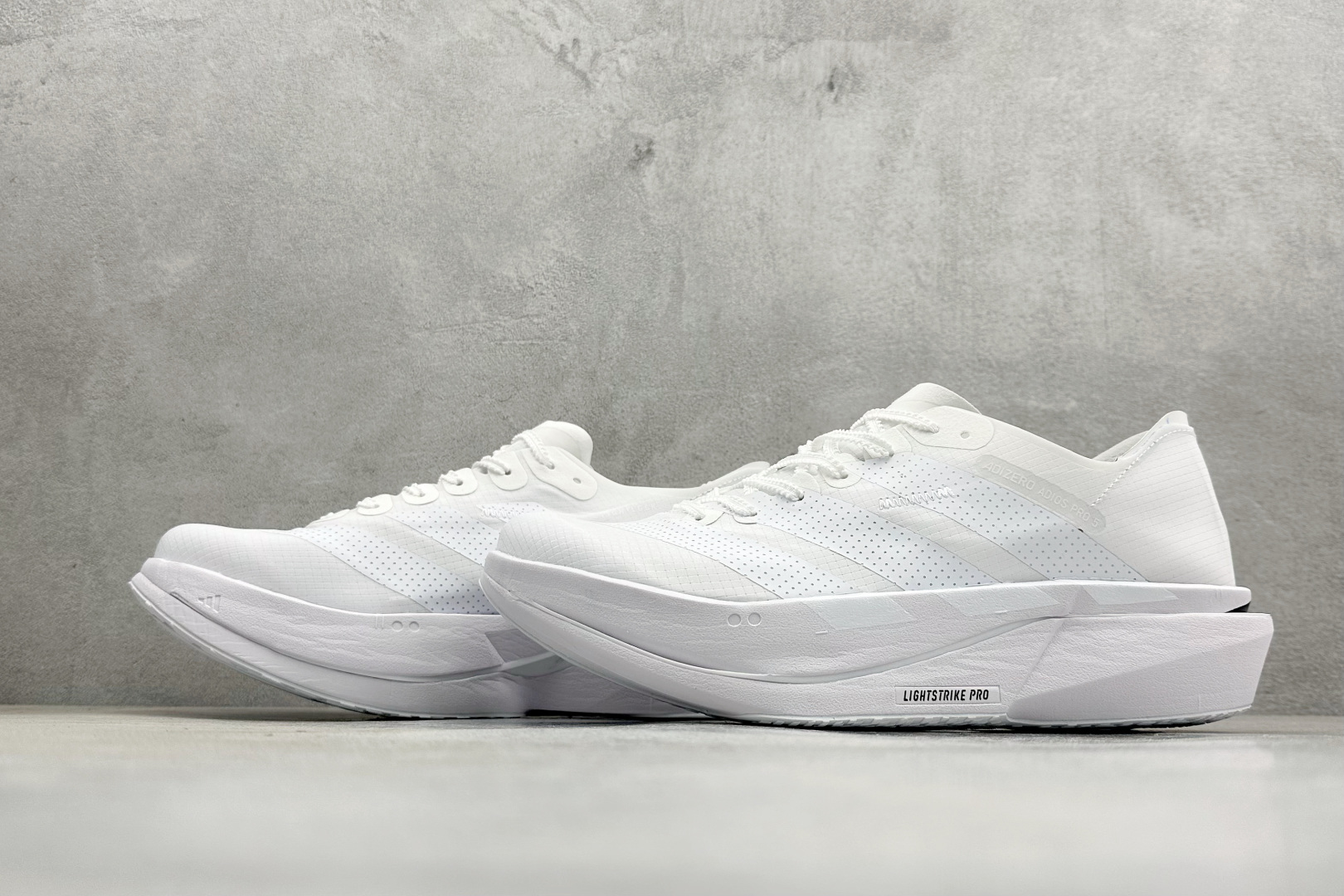 TY版Adidas ADIZERO ADIOS 5 M 马拉松竞速专业跑鞋 CELERMESH针织网面非常轻薄 K18676 TY版Adidas ADIZERO ADIOS 5 M 马拉松竞速专业跑鞋 CELERMESH针织网面非常轻薄 K18676