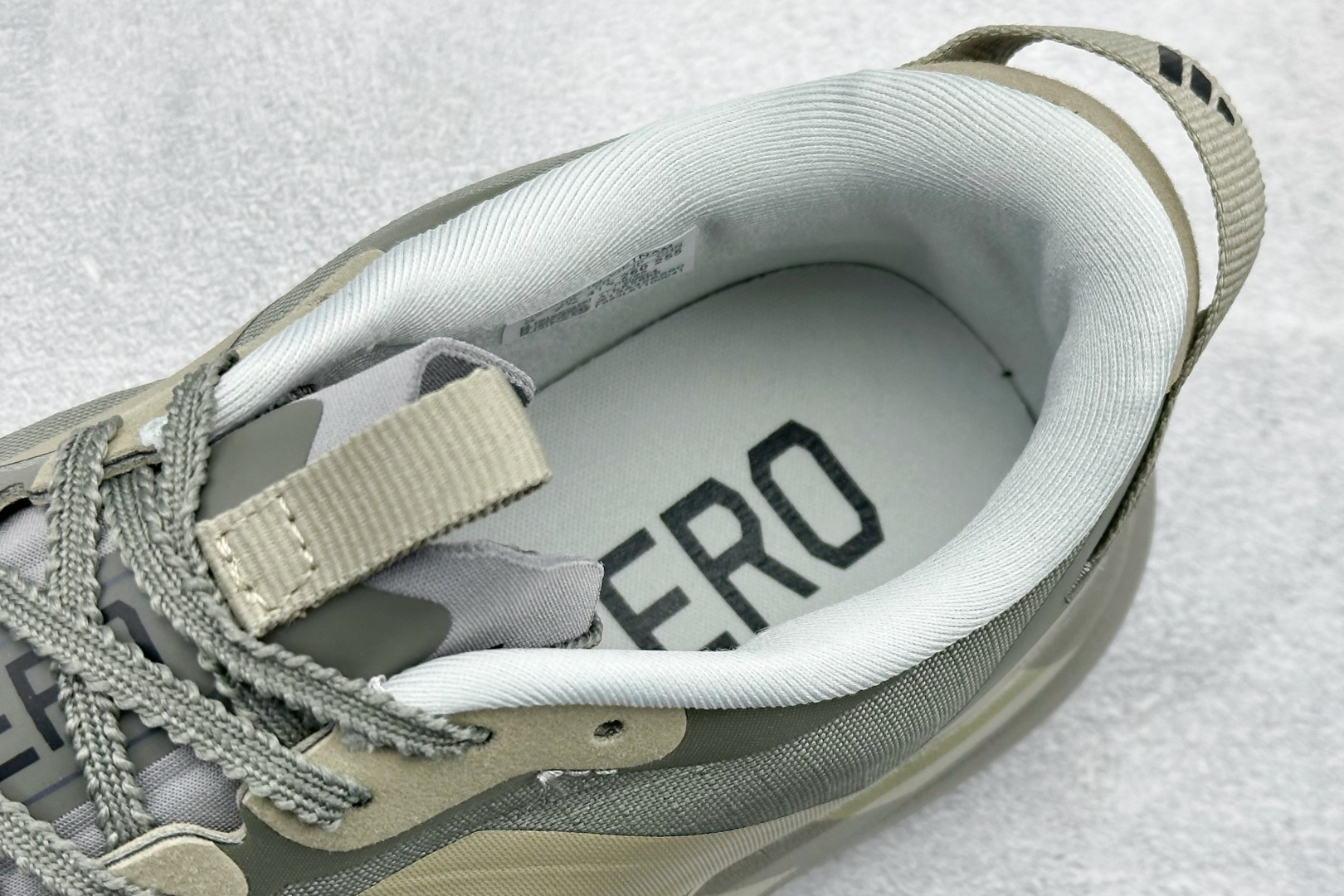 TY版AD ADIZERO EVO SL ATR 阿迪超轻透气缓震跑鞋 KK2688
