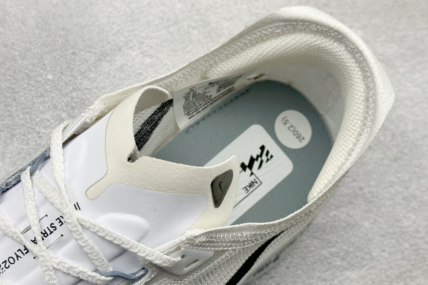 F版Nike Zoomx Streakfly 2 低帮跑步鞋 超薄针织鞋面 柔软缓震 耐克马拉松跑鞋 HF6416-100