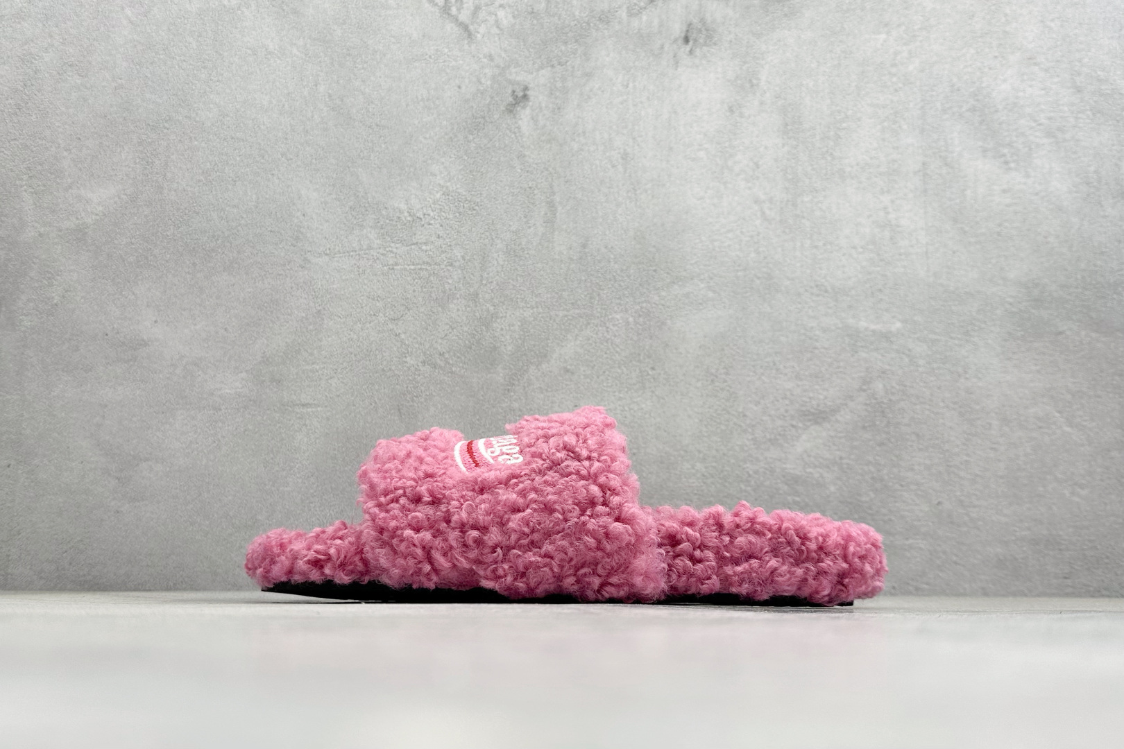 Balenciaga 巴黎世家 Furry 毛毛拖鞋 全鞋全真羊卷毛区别市场任何版本 Balenciaga 巴黎世家 Furry 毛毛拖鞋 全鞋全真羊卷毛区别市场任何版本