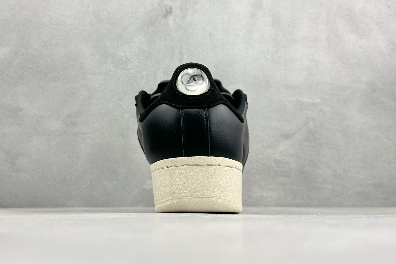Gali x Adidas Originals Superstar Puffy Shell 联名款 贝壳头厚底休闲板鞋 KJ6976 Gali x Adidas Originals Superstar Puffy Shell 联名款 贝壳头厚底休闲板鞋 KJ6976