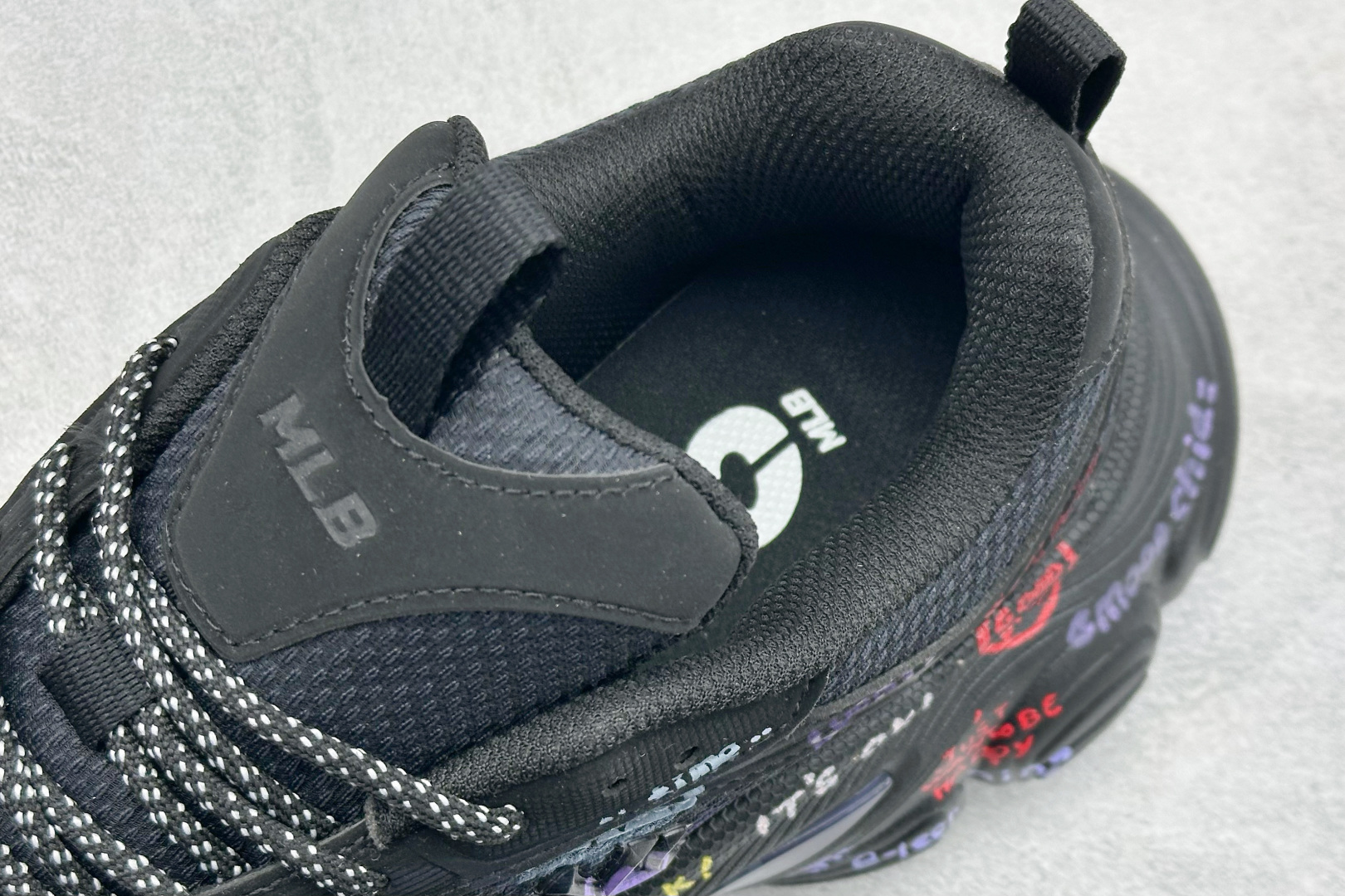 MLB NY 印花网红老爹跑鞋 手工定定制涂鸦恶作剧内增高6cm 原厂原档案数据开发 进口纳米材质 原厂